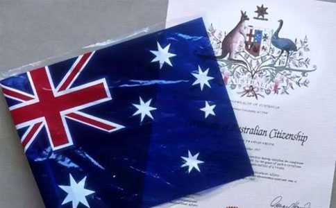 澳大利亚多少分能移民【论澳大利亚绿卡和国籍的区别】